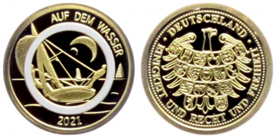 BRD - 2021 - Auf dem Wasser - Luft bewegt - Segeln - Goldmedaille mit weißem Ring - PP in Kapsel